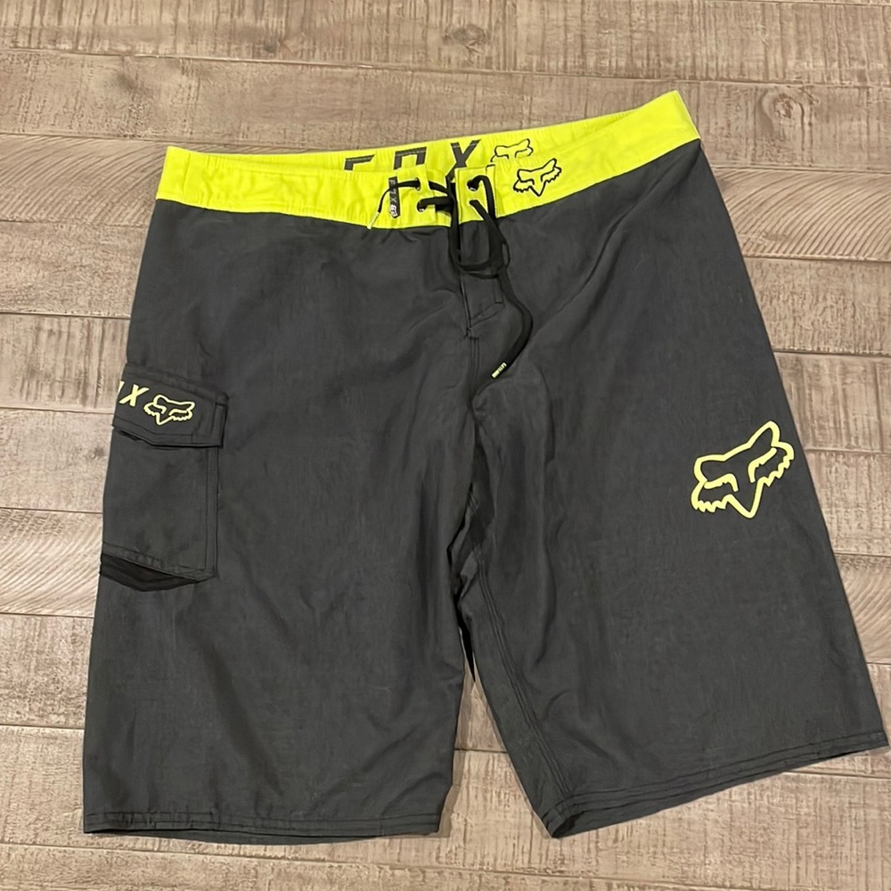 Mens 36 Fox Board Shorts